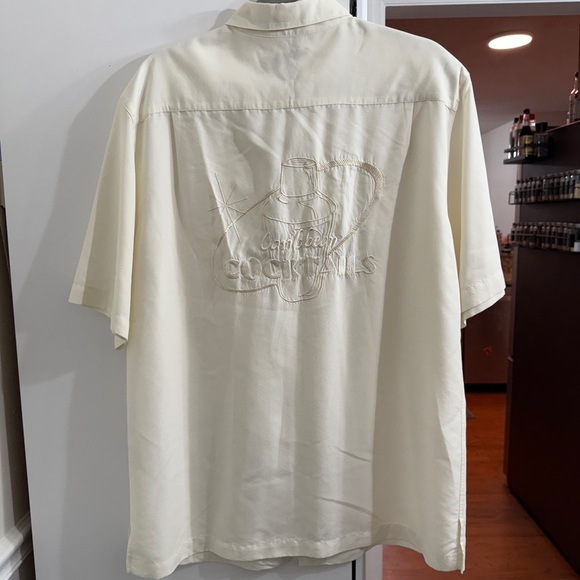 Caribbean Cream Cocktail Embroidered Short Sleeve Button Up Shirt Size Medium - Picture 5 of 6